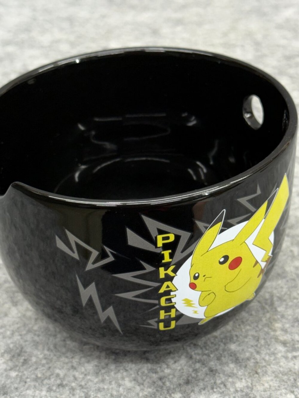 Pokemon Pikachu Black Ceramic Ramen Noodle Bowl 20 oz Silver Buffalo - Picture 4 of 9